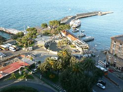 �\�����g�̊C�ݐ�