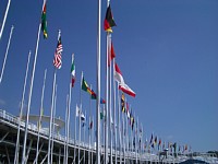 ���E�̍���