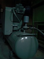 �I�C���t���[�̃R���v���b�T�[