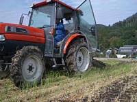 �g���N�^�[